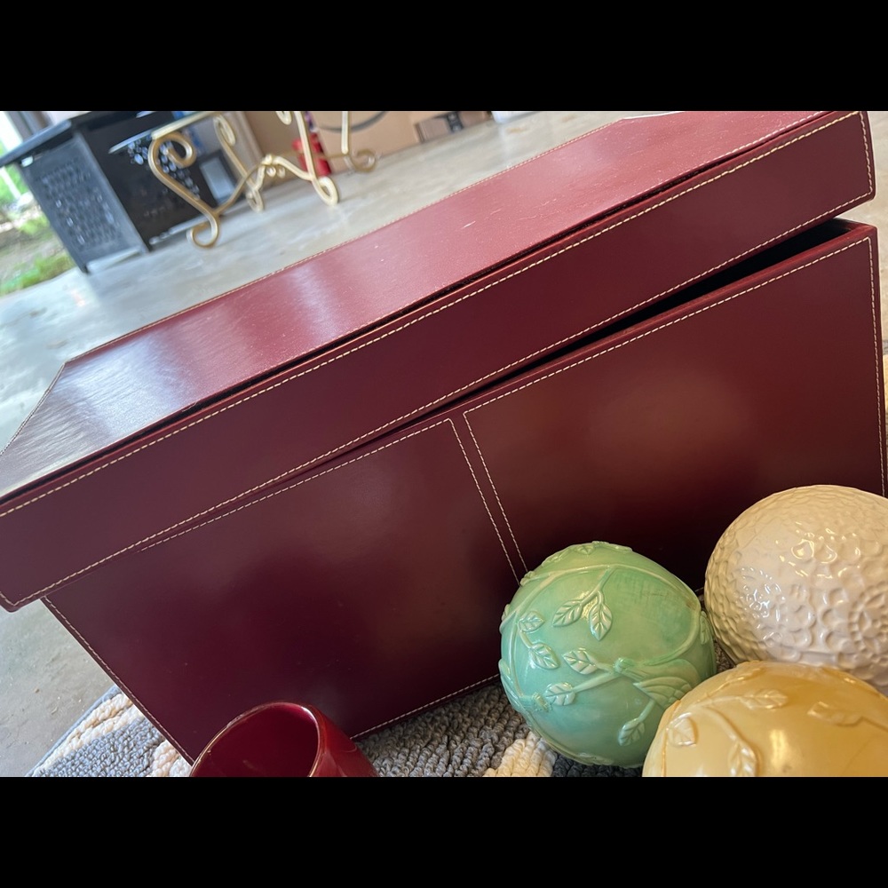 Red decorative box. Perfect for magazines or towels